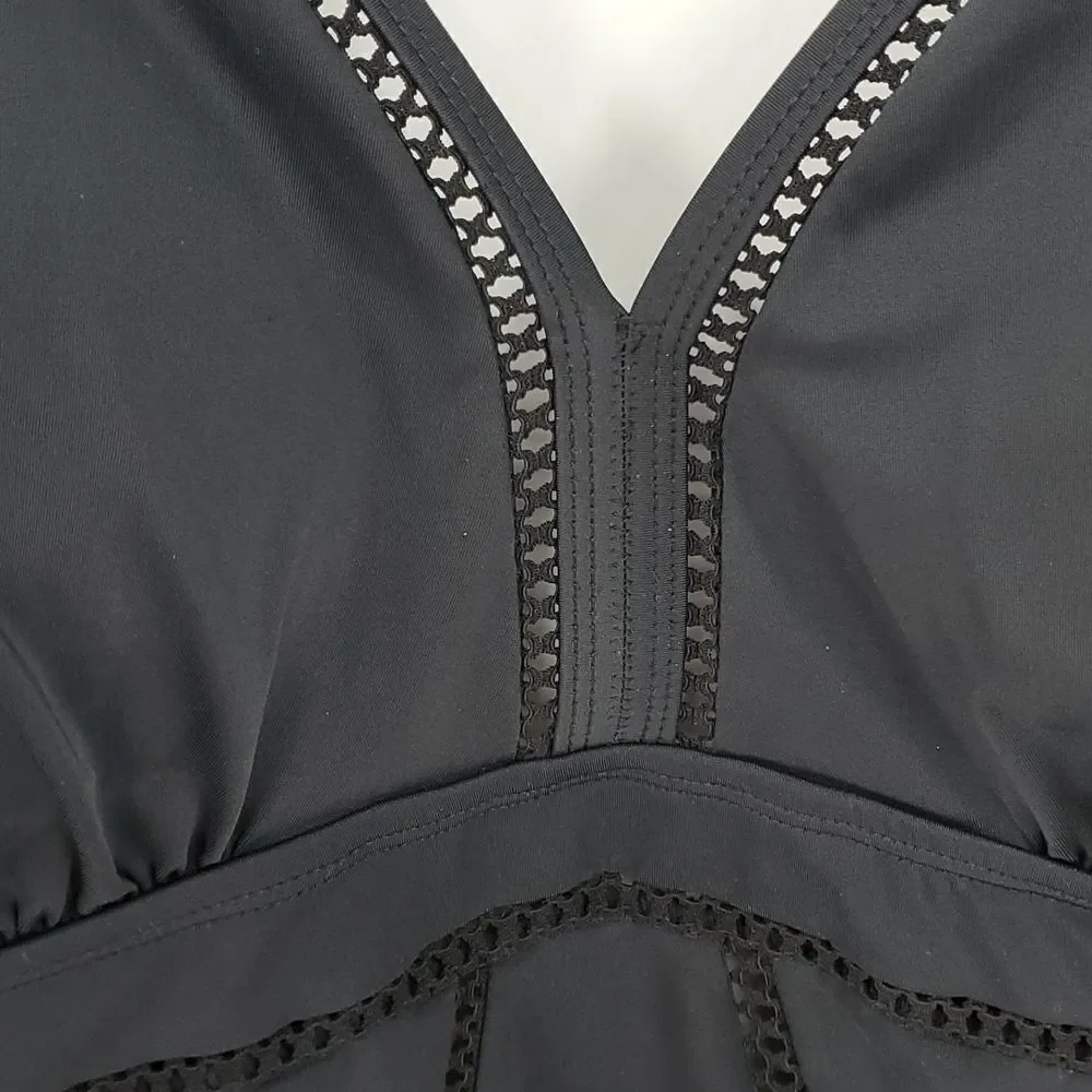 Time and True black 3X (24 W-26W) back bathing suit. Sliming Excellent condition